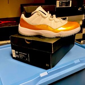 Air Jordan 11 retro low Gold